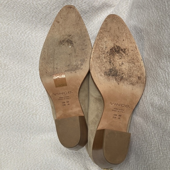 Vince Havana Light Straw Suede Notch Back zip Closure Booties Women's Size 8 M - Picture 7 of 8